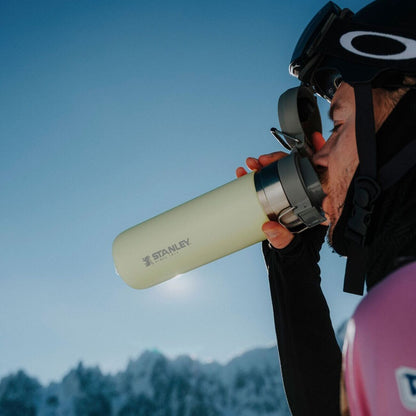Go Quick Flip Water Bottle | 0.70L - Ѕtаnlеу